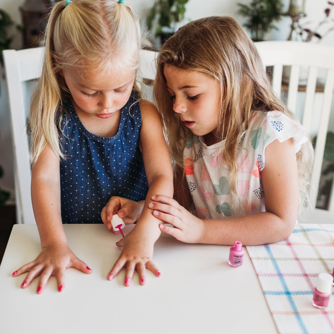 Rainbow Party Gift Set- Kids Non-Toxic Nail Polish