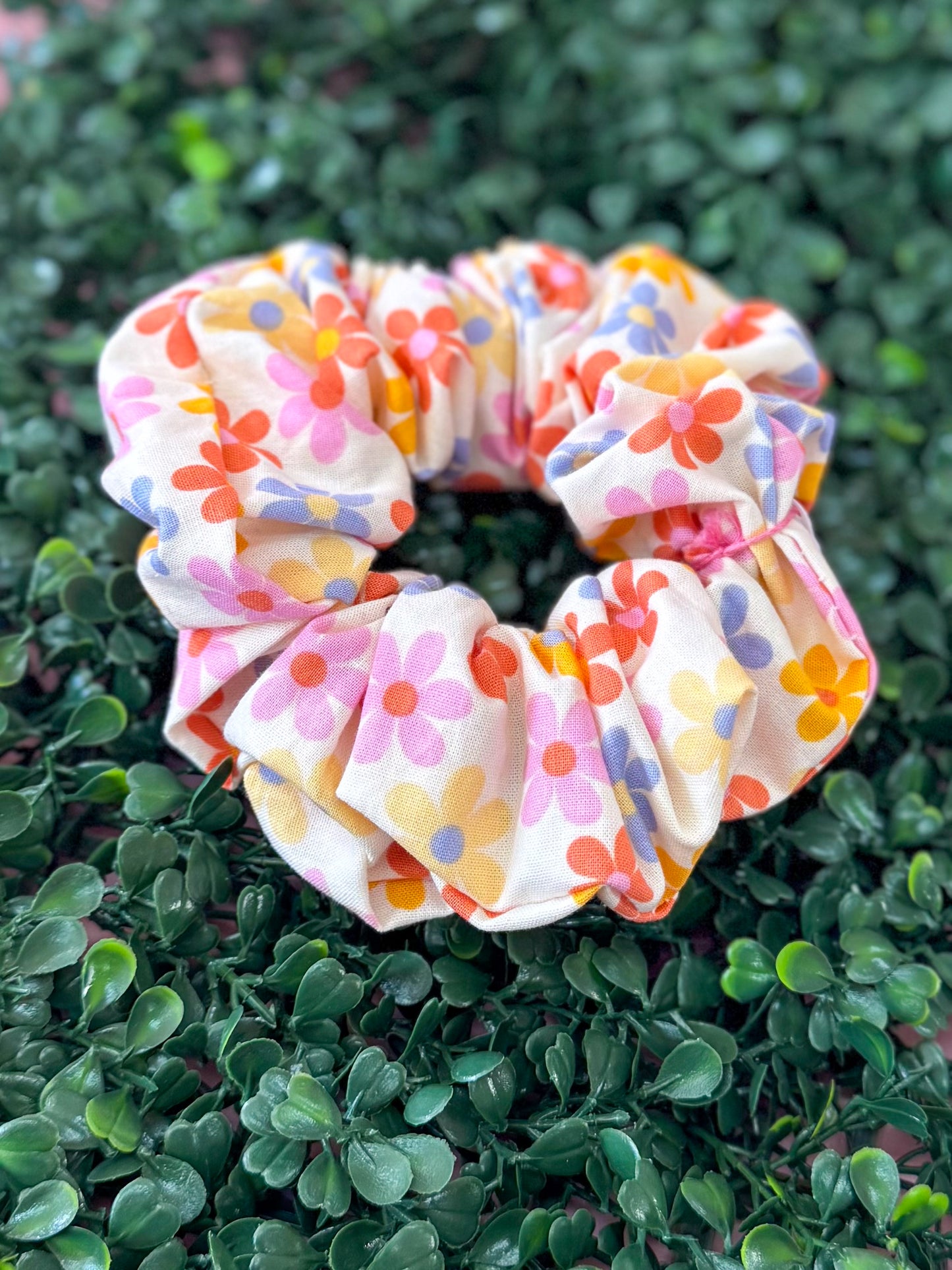 Retro Floral Scrunchie